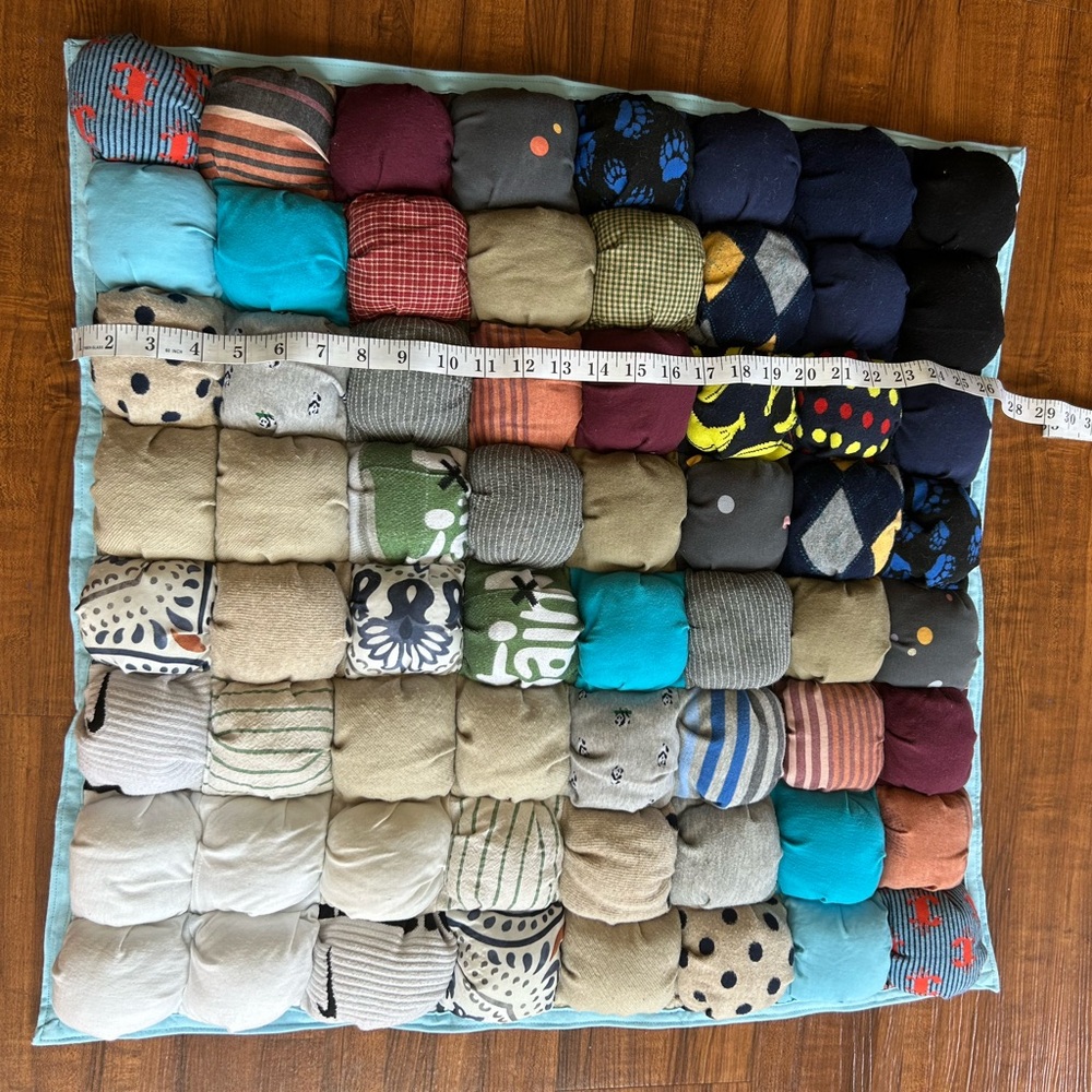Handmade Puff Quilt - Picture 4 of 6